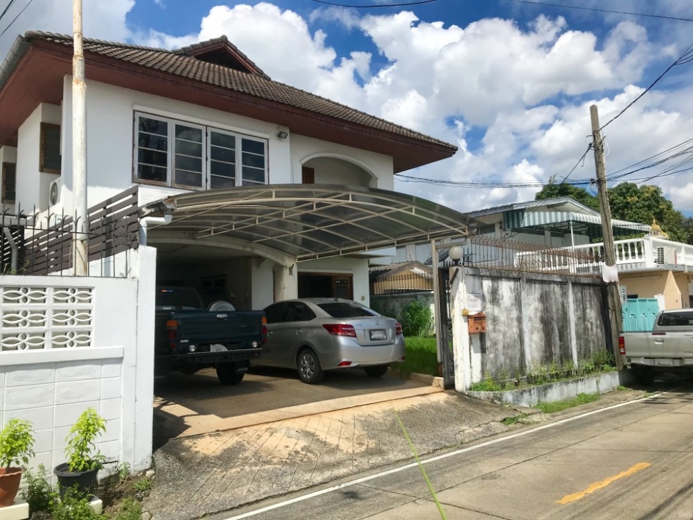 For SaleHouseKasetsart, Ratchayothin : Detached house, built by myself, 72 sq m., Ratchada Ladprao area. High reclamation, no flooding, can park 4 cars, accessible in many ways, near BTS and MRT