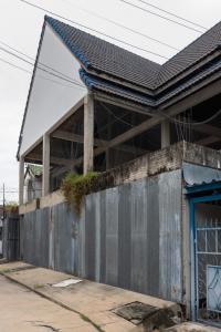 For SaleTownhouseNakhon Pathom, Phutthamonthon, Salaya : Want to sell a house (structure) with land width of 4 rooms in the vicinity of Nakhon Chai Si District, Nakhon Pathom Province.