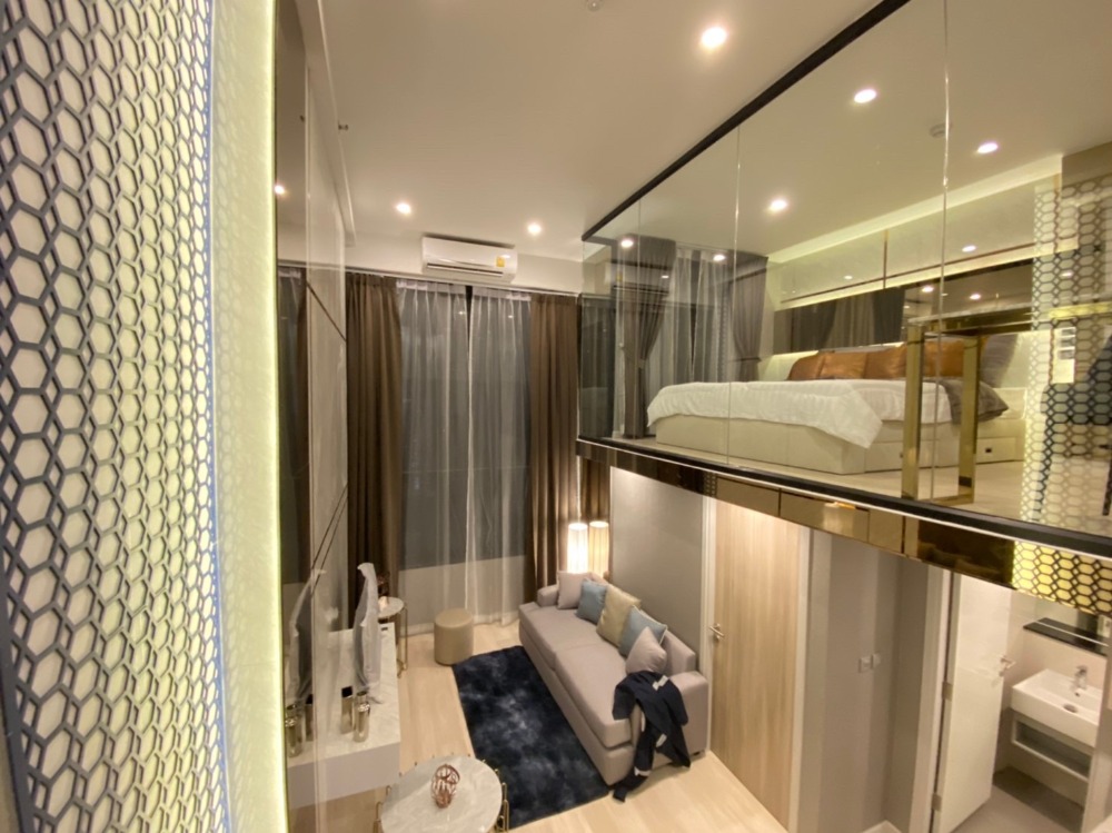 For SaleCondoSathorn, Narathiwat : Duplex Plus, fully furnished, selling with tenants for a long time..
