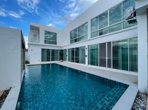 For RentHouseChiang Mai : A5MG1247 a modern pool villa for rent.
