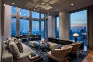 ขายคอนโดสาทร นราธิวาส : Selling : The Ritz Carlton Sky Residence Sathorn  Duplex Type
