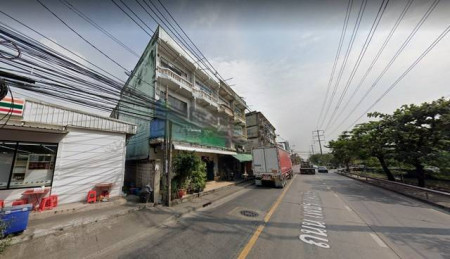 For SaleShophouseBang kae, Phetkasem : Commercial building for sale in Soi Petchkasem, Phasi Charoen District, 2 booths, 4 floors, 61 sq wa. near Big C Phetkasem