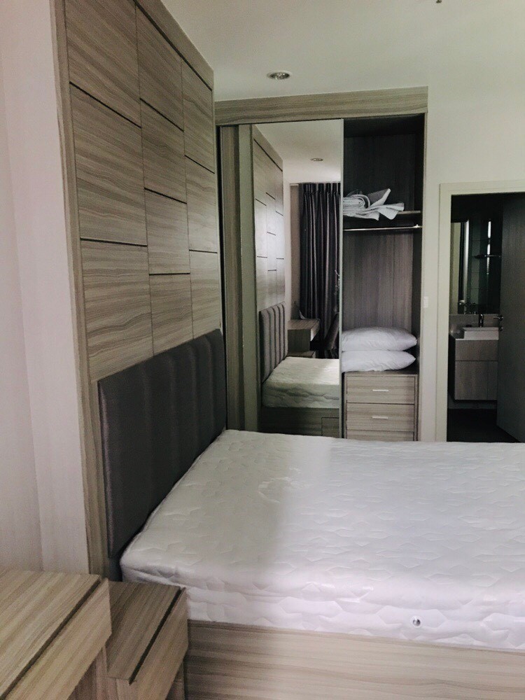 ขายคอนโดสยาม จุฬา สามย่าน : Sell Ideo Q Chula ขายห้องราคา special 33.5 sq.m Fully furniture 6 Mb