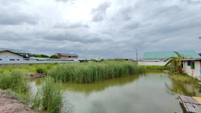 For SaleLandOnnut, Udomsuk : Land for sale, 180 square meters (not filled), Soi Pattanakarn 96, only 350 meters from Pattanakarn Road.