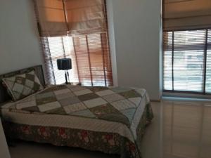 For RentCondoSukhumvit, Asoke, Thonglor : The clover Thonglor for rent by owner high floor nice view