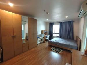 For RentCondoPinklao, Charansanitwong : Rent Ideo Mobi Charan-Inter-Seng, beautiful, cheap, fully furnished. near Bang Khun Non MRT Station You can contact me on line.