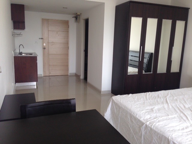 For SaleCondoRatchadapisek, Huaikwang, Suttisan : Condo for sale, Ratchada Orchid, Ratchada Orchid, Building A, 13th floor, Studio room, area 30 sq m, city view, fully furnished, price 1.39 million baht*