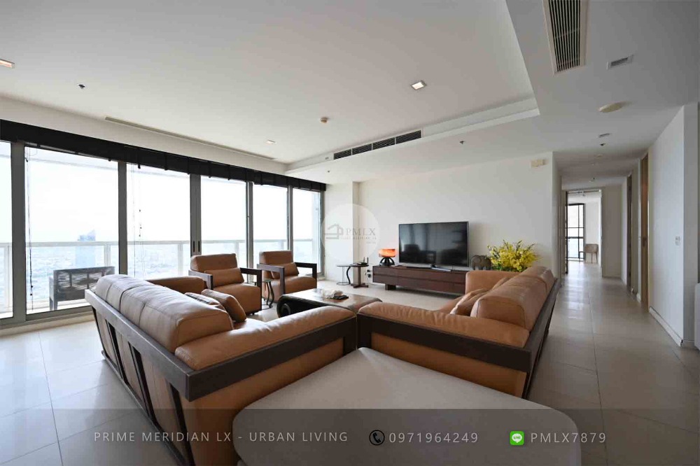 ขายคอนโดวงเวียนใหญ่ เจริญนคร : The River Condo - Beautifully Furnished High Floor 3 Bedroom Condominium / Stunning Views