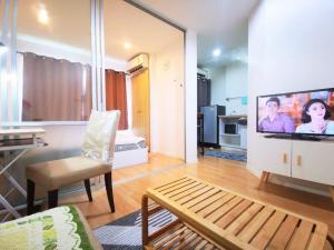 For RentCondoOnnut, Udomsuk : 💎 Lumpini Ville Onnut 46 💎 Nice room 💯 Peaceful!!️ The condo is a Low Rise located in the suburbs. Connecting many important neighborhoods 🔥🔥 A source of abundance with shopping malls!!️ markets 💢 and lots of food 💢🍟🍗🥩🍳🍞🍔😊