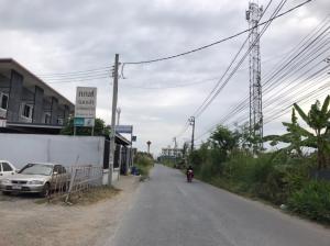 For RentLandLadkrabang, Suwannaphum Airport : Land for rent 100 square wa, Romklao Intersection, Lat Krabang, suitable for doing business, trading near Suvarnabhumi Airport.