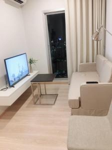 For RentCondoRatchadapisek, Huaikwang, Suttisan : NB051_P NOBLE REVOLVE RATCHADA 2 **Fully furnished, ready to move in** Convenient transportation near MRT