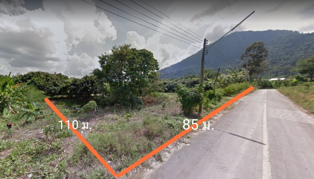 ขายที่ดินจันทบุรี : ที่ดินจันทบุรี อำเภอสอยดาว 5-0-8.8 ไร่ วิวภูเขา ถนนจันทบุรี-สระแก้ว