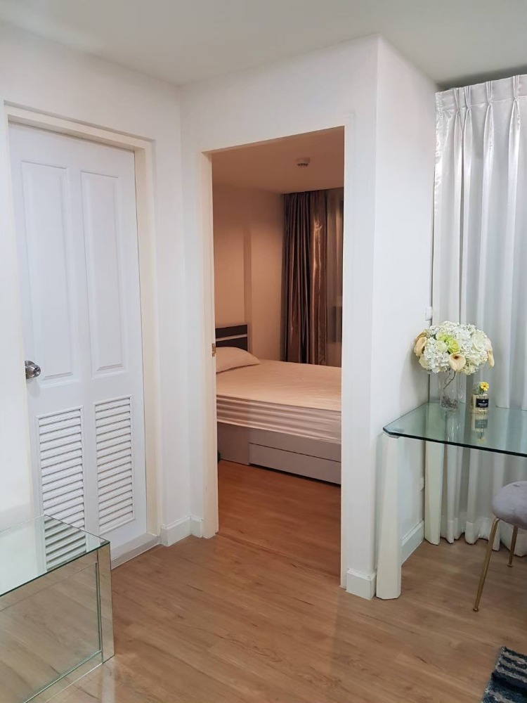 For SaleCondoRatchadapisek, Huaikwang, Suttisan : Selling at a loss of 2,300,000 baht, the owner sells himself the kris (Ratchada 17), the newest 7 building.