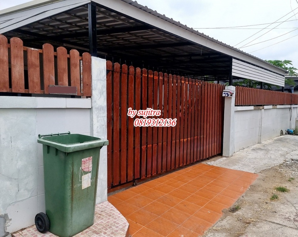 For RentHouseNawamin, Ramindra : House for rent, 1 floor, 70 square wa. Located at Ramintra 68.