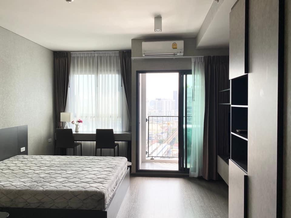 ให้เช่าคอนโดสะพานควาย จตุจักร : Room Available for rent !!! Ideo Phahol - jatujak price 15,000 baht ready to move Tel. 0869017364