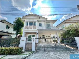 For SaleHouseNawamin, Ramindra : House for sale, Manthana Ramintra-Wongwaen, very new house, near Fashion Island, price 7.9 million, free transfer • House type Onyx (Onyx), spacious living room. Connect the dining room Usable area 180 sq m, land size 62 sq m.