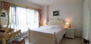 For SaleCondoSapankwai,Jatujak : Phahon Metro Condominium for sale, Soi Phahonyothin 14, 7th floor (47 sqm), near BTS Saphan Khwai, cheap price