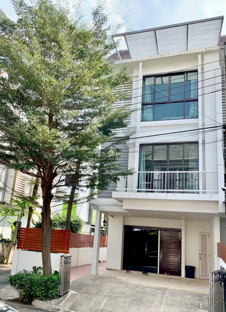 For SaleTownhouseOnnut, Udomsuk : H285-Sale 3-story Townhome, Areeya Mandarina, Sukhumvit 77 BTS Sri-Nut 600m. walk