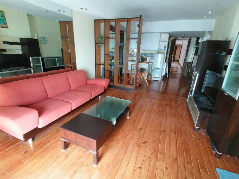 ขายคอนโดสาทร นราธิวาส : Special Price for Sale with Tenant  : Large One Bedroom at Baan Nondzee Condo, 58 sq.m South View
