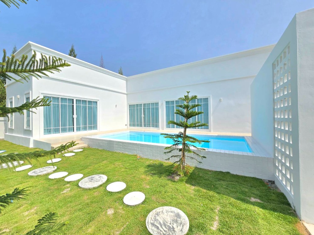 For SaleCondoCha-am Phetchaburi : Luxury Pool Villa Ready to move in. Next to golf course.