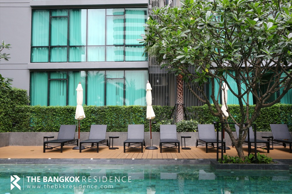 ขายคอนโดสุขุมวิท อโศก ทองหล่อ : ไซส์ใหญ่ อยู่สบาย ใจกลางอโศก The Room Sukhumvit 21 คอนโดคุณภาพดีจาก Land & House ห้องสภาพดี ที่สุดของความคุ้มค่า ในราคาที่ยังเอื้อมถึงได้