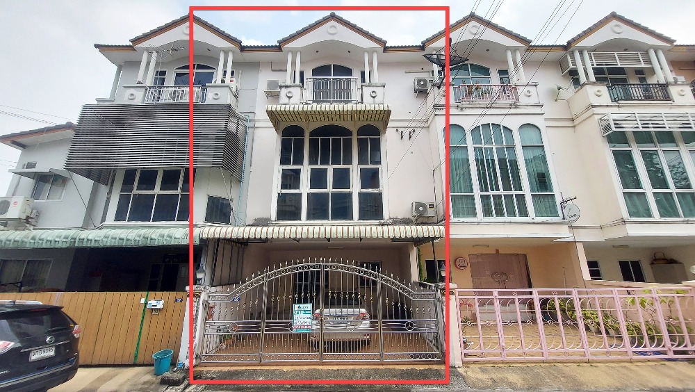 For SaleTownhouseBang Sue, Wong Sawang, Tao Pun : Townhome for sale, Village at Siam Park (next to BTS), Bangkok-Nonthaburi Road.