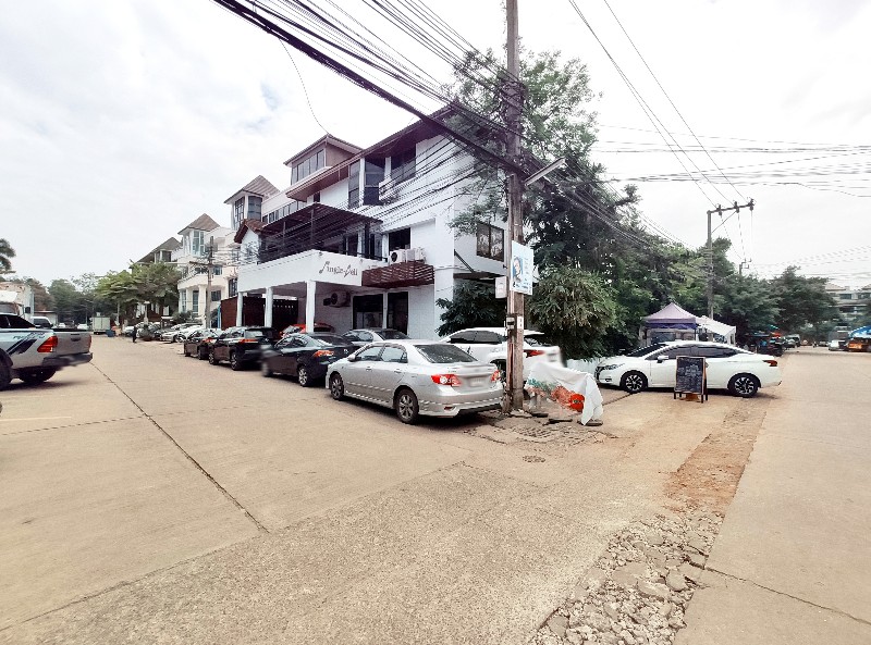For SaleHome OfficeRamkhamhaeng, Hua Mak : Home office for sale, office, 3-storey office, Town in Town Place project, area 60 sq.wa., behind the corner, a lot of parking, Wang Thonglang District, Bangkok.