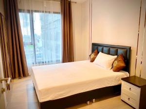 For RentCondoRama9, Petchburi, RCA : Quick rent!! Spacious room, very nicely decorated, Life Asoke - Rama 9