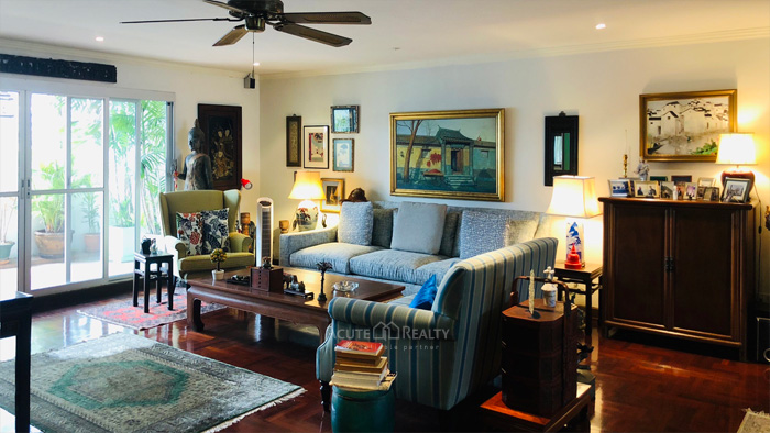For SaleCondoSukhumvit, Asoke, Thonglor : condo Regent on the park 2 for sale, condo Sukhumvit 61 spacious condo BTS Ekamai
