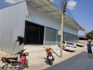 For RentWarehouseYothinpattana,CDC : Pho Kaew 3 warehouse for rent, area 1184 sq.m., with parking, suitable for transporting stock, can support a lot of weight