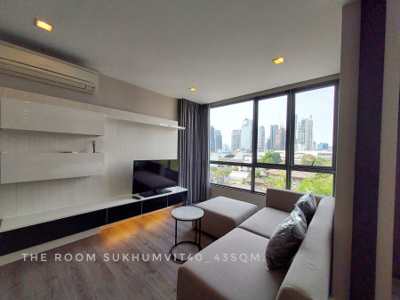 For RentCondoSukhumvit, Asoke, Thonglor : Ready for RENT!! 1 nice view bedroom at The Room Sukhumvit40 near BTS Ekkamai and Thong Lo