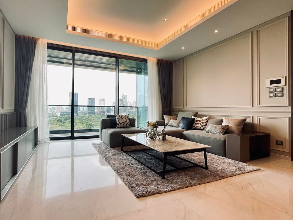 For RentCondoWitthayu, Chidlom, Langsuan, Ploenchit : Condo for rent: Sindhorn Tonson, Sindhorn Tonson, Lumpini Park view 100%, 1 bedroom, 87 sq m! Special living room covered with marble throughout.