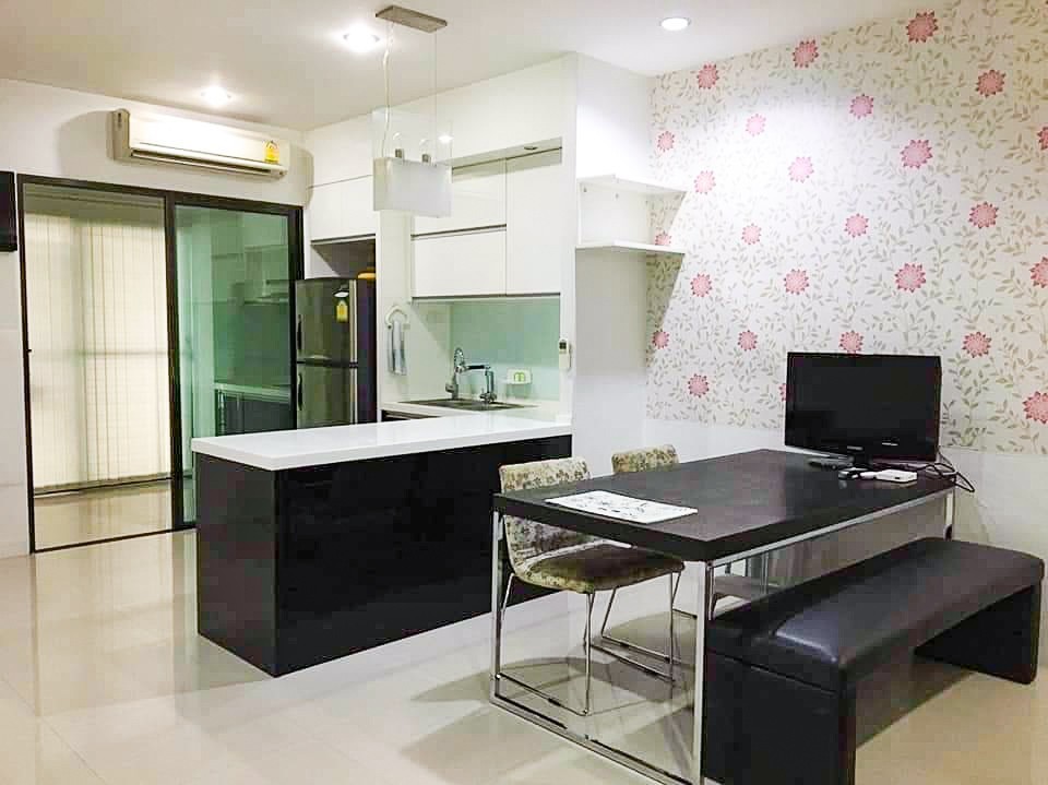 For SaleTownhouseOnnut, Udomsuk : ++ For Sale Townhome ++ Areeya Mandarina Sukhumvit77 Village (Onnut) 21.20 Sq.wa, Fully Furnished in good condition NEAR BTS On-nut