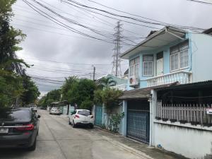 For RentTownhouseLadprao, Central Ladprao : Townhouse for rent, Home Office, Ladprao Soi 18, subway line. Easy access to all routes, Ratchada, Wipada, Ladprao, Rama 9, Bangkok.