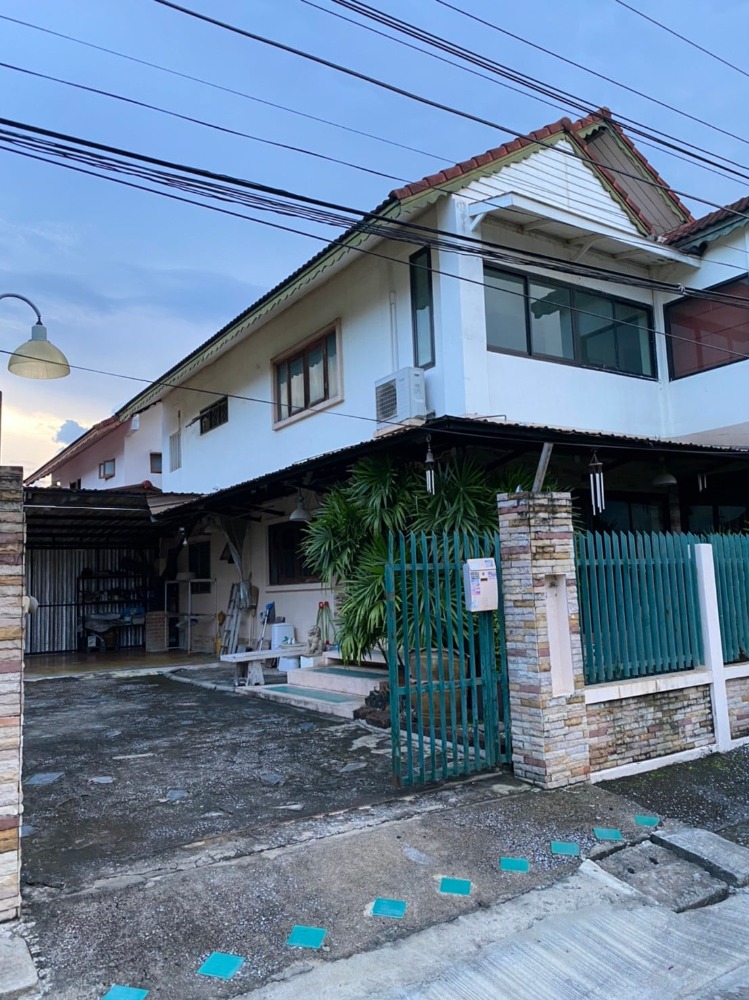 For RentHouseChaengwatana, Muangthong : House for rent, 3 bedrooms, 3 bathrooms, Pak Kret area, Chaengwattana, area 288 square meters, fully furnished, ready to move in.