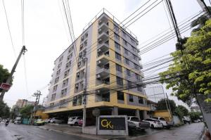 For SaleBusinesses for saleRatchadapisek, Huaikwang, Suttisan : Hotel for sale in Ratchada-Sutthisan area, 105 rooms, suitable for investment.