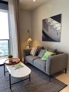 ให้เช่าคอนโดสีลม ศาลาแดง บางรัก : for rent Lofts silom 1 bed high floor nice room ☘️