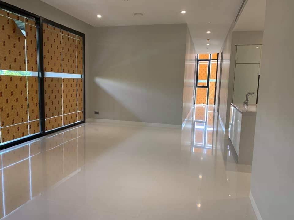 For SaleCondoSukhumvit, Asoke, Thonglor : Vittorio Sukhumvit 39 - Fully Fitted 2 Bedroom Corner Unit / Views Towards Thonglor Road