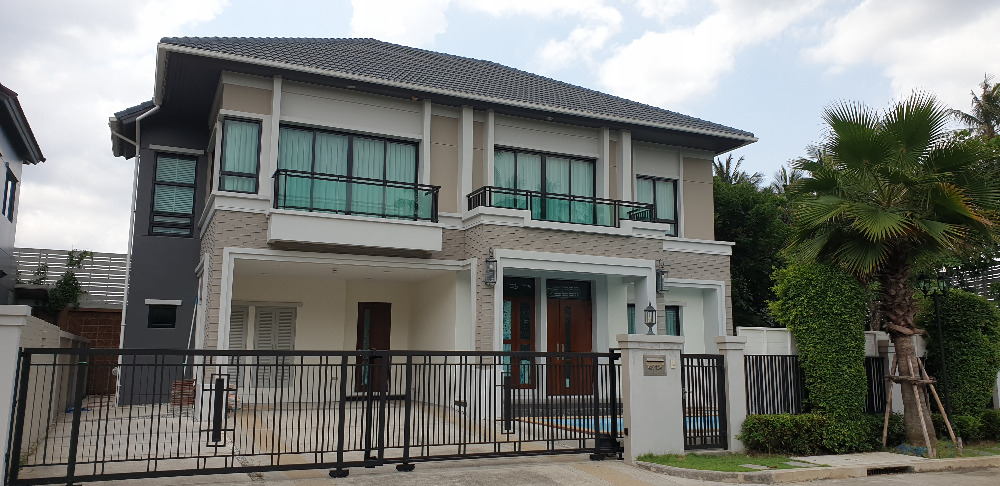 For SaleHouseThaphra, Talat Phlu, Wutthakat : Detached Home for sale --with swimming pool & spa jacuzzi