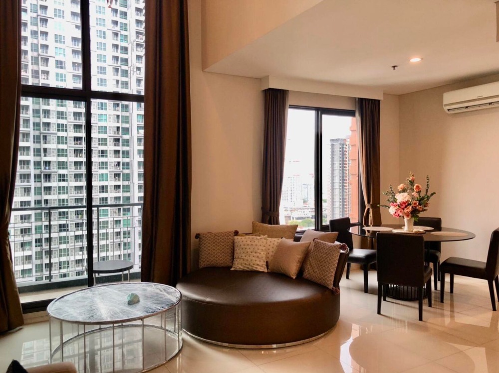 For RentCondoRama9, Petchburi, RCA : For rent ⭐Villa Asoke⭐ Duplex condo, 2 floors, large room, lots of usable space