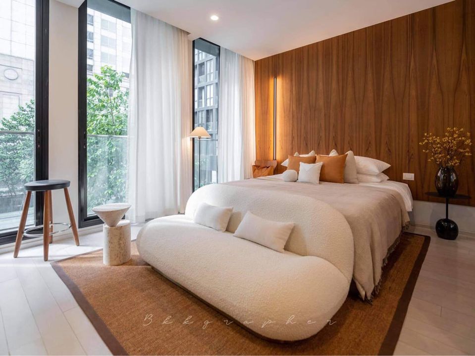 For RentCondoWitthayu, Chidlom, Langsuan, Ploenchit : ✅ For Rent - Noble Ploenchit, Luxury Class, fully furnished, natural view, ready to move in.