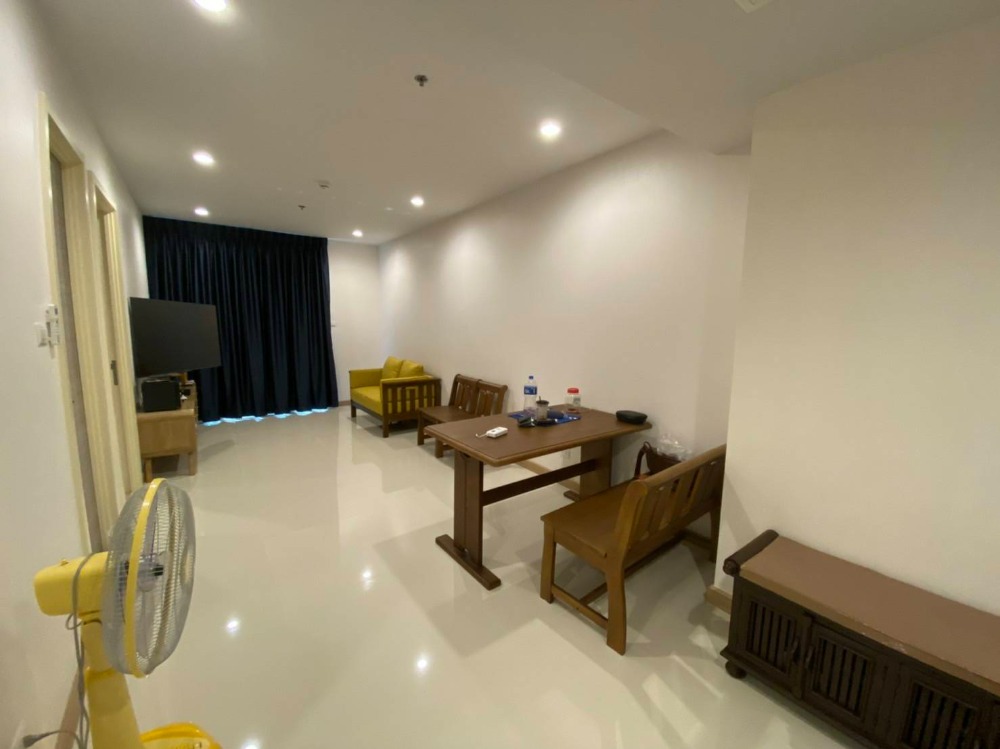 ขายคอนโดพระราม 3 สาธุประดิษฐ์ : ***For Sell   *** พื้นที่ 53.5 sq.m.ชั้นสูง มีหลายห้องให้เลือก ศุภาลัย ริวา แกรนด์ ราคาพิเศษที่สุด คอนโดใหม่ริมแม่น้ำ ติดถนนพระราม 3
