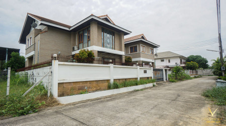 ขายบ้านพุทธมณฑล ศาลายา : ขาย บ้านเดี่ยว 2 ชั้น ติดถนนพุทธมณฑล สาย 1 หมู่บ้านมหาดไทย 1 ขนาด 101 ตรว 4 นอน 5 น้ำ