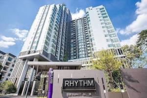 ขายคอนโดสุขุมวิท อโศก ทองหล่อ : Rare Unit @Rhythm Sukhumvit36-38 ชั้นสูง วิวเมือง วิวสวยมาก