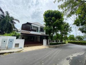 For RentHouseLadkrabang, Suwannaphum Airport : 🏠House for Rent Blue Lagoon 1 Near Airport 4 Beds, 5 Baths,1 maid’s Room 4 Parking. 115.3 Sqare.Wa