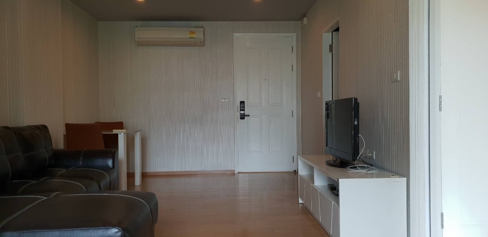 ขายคอนโดอ่อนนุช อุดมสุข : ขาย 1 ห้องนอน วิวสระว่ายน้ำด่วน!!! - Urgent Sell 1 Bedroom Fully furnished !