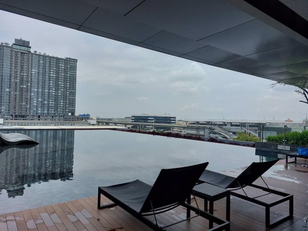 For SaleCondoSamut Prakan,Samrong : Urgent, selling at a loss, Ideo Sukhumvit 115 (near BTS Pu Chao 100 m.) price 2,190,000 baht.