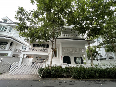 ให้เช่าบ้านสมุทรปราการ สำโรง : ให้เช่า บ้านเดี่ยว Fantasia Villa3 พร้อมเฟอร์นิเจอร์ ใกล้ รร.บางกอก พัฒนา