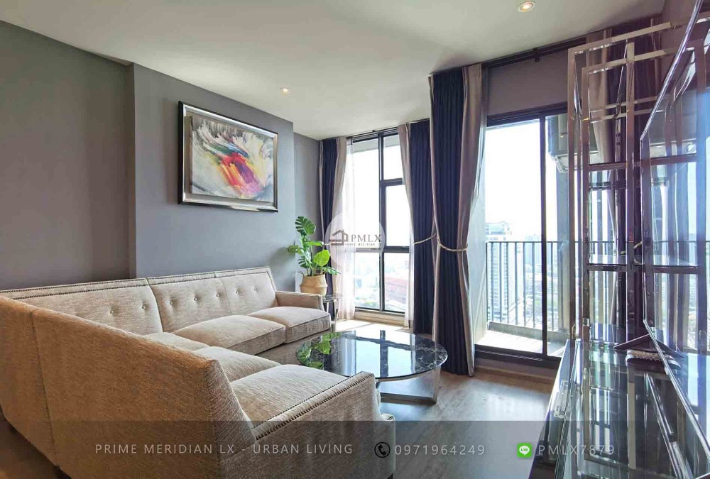 ขายคอนโดสุขุมวิท อโศก ทองหล่อ : Rhythm Ekkamai - Beautifully Furnished 3 Bedrooms / Ready To Move In High Floor Unit.