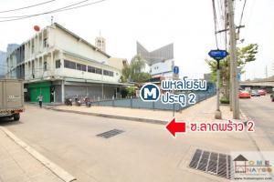 For RentShophouseLadprao, Central Ladprao : Rental : Commercial Space , prime location, opposite Union Mall, near Central Ladprao, only 40,000/month